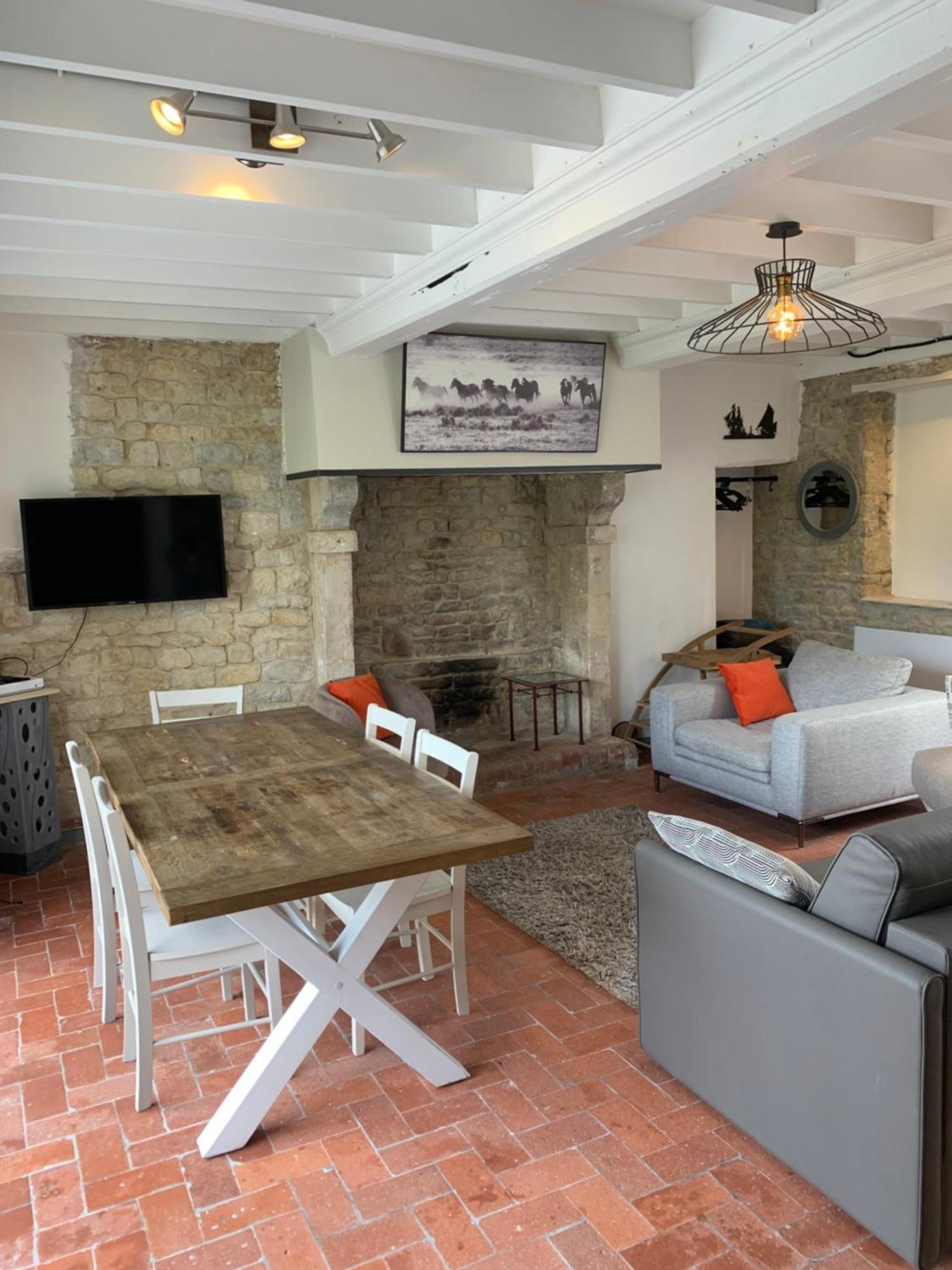 Comfortable House For 6 Guests In Saint-Come-Du-Mont Villa Kültér fotó